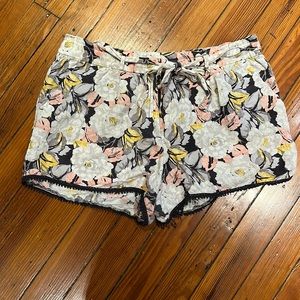 Cute floral shorts